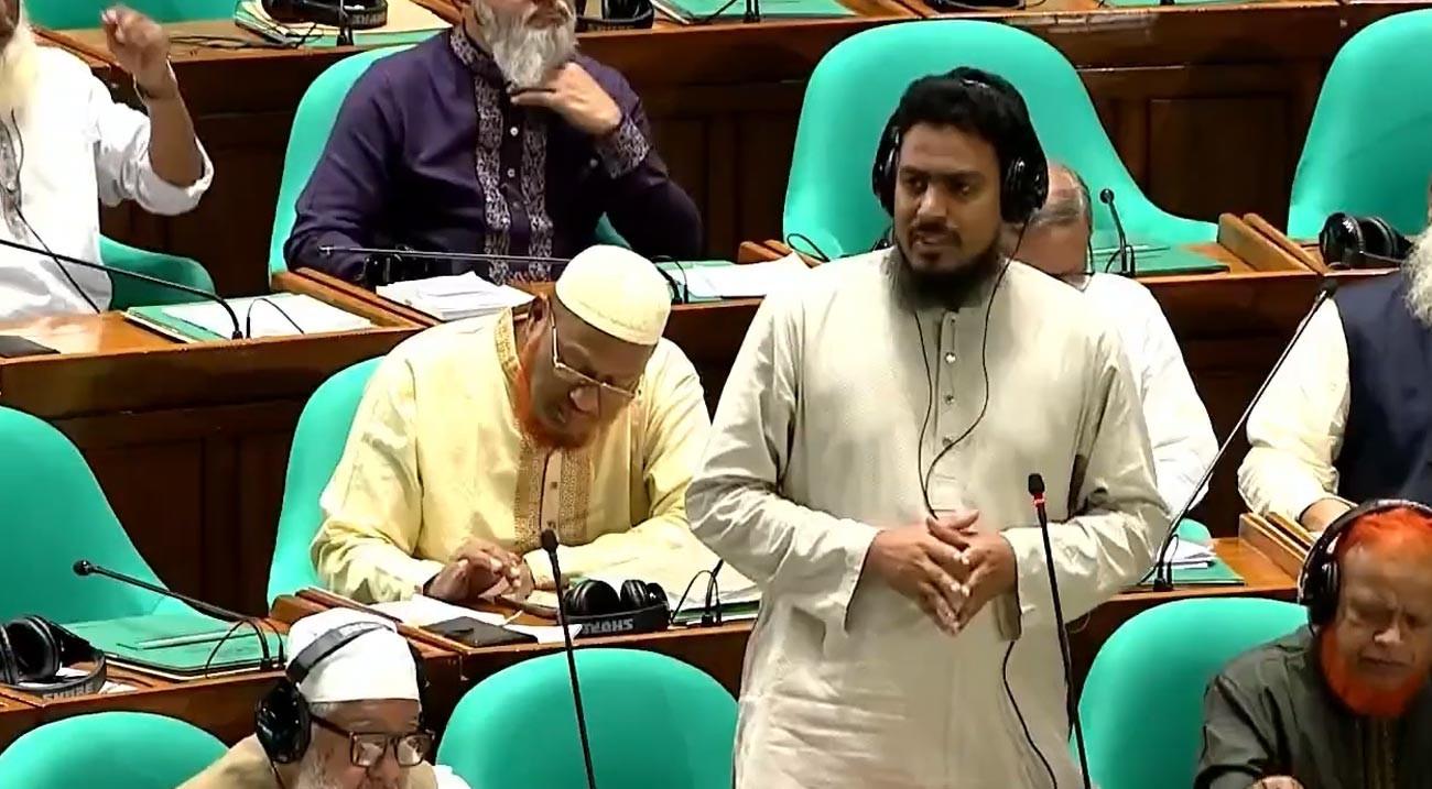আখতার হোসেনের অভিযোগে রাষ্ট্রযন্ত্রে ফ্যাসিবাদী ছাপ